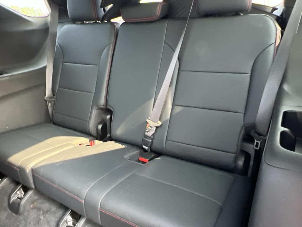 Used 2024 Chevrolet Traverse Z71 w/ LPO, Floor Liner Package AWD/4WD image 12