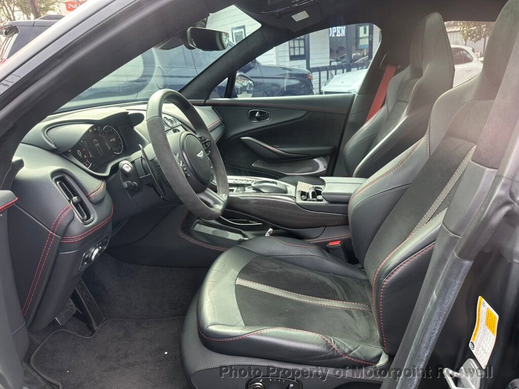 Used 2023 Aston Martin DBX image 10