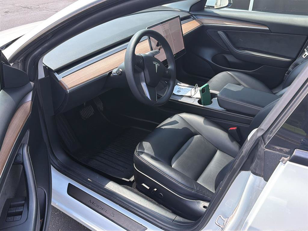 Used 2021 Tesla Model 3 Long Range AWD/4WD image 3