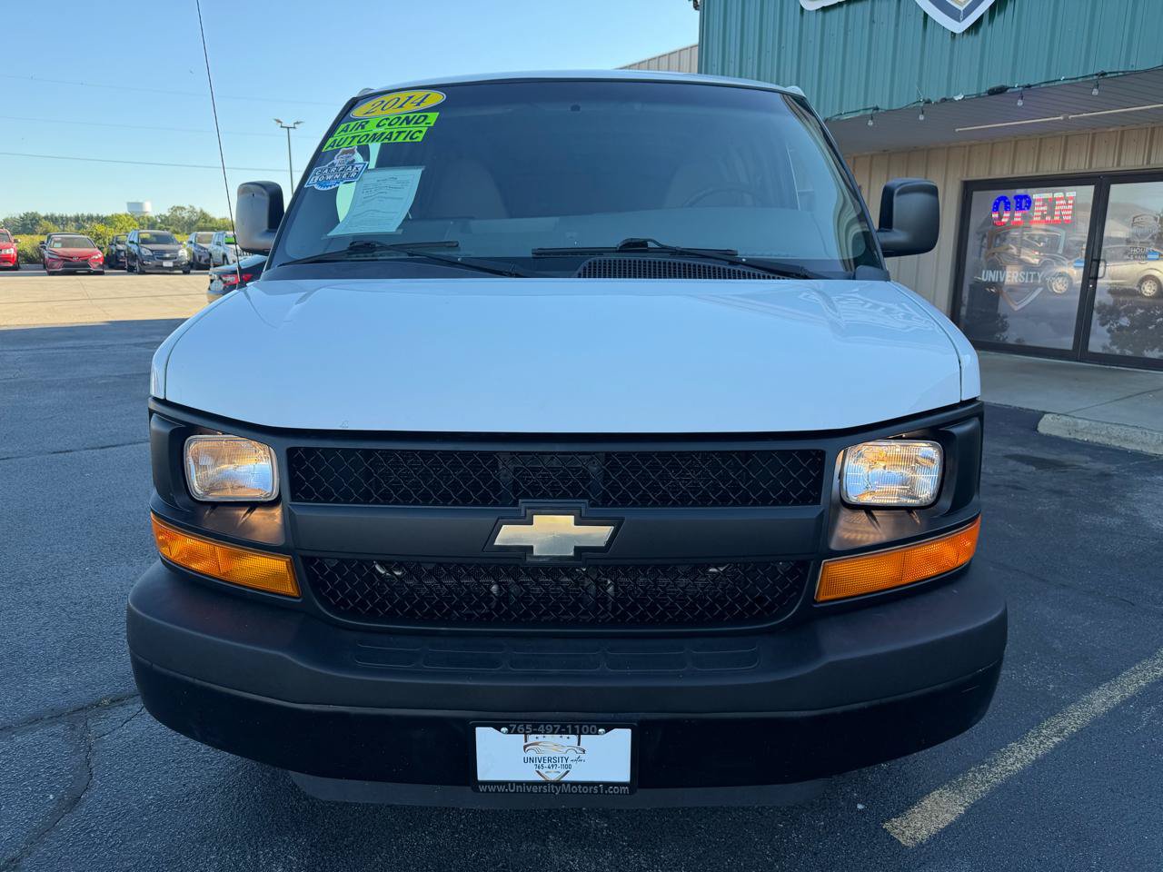 Used 2014 Chevrolet Express 3500 Extended RWD image 8