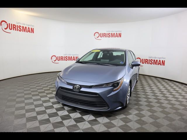 Used 2024 Toyota Corolla LE image 2