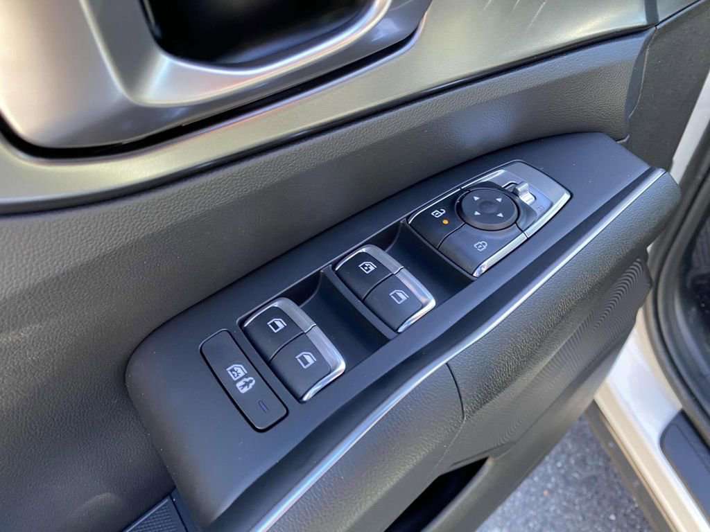 Used 2025 Kia Sorento EX image 14