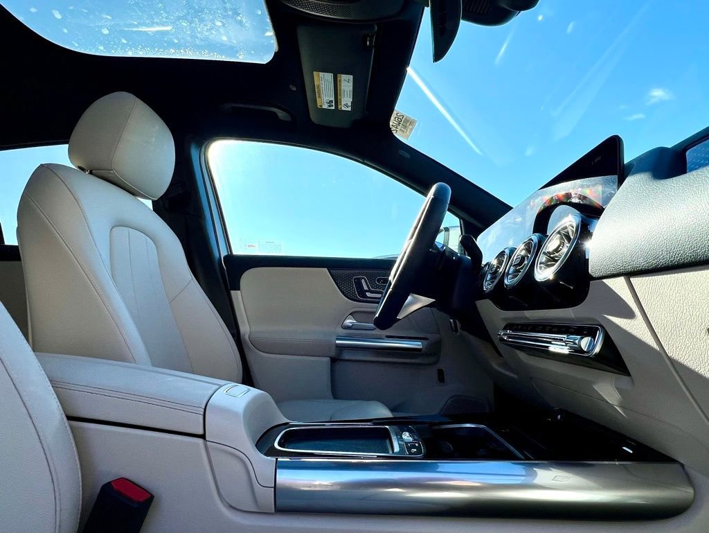 Used 2026 Mercedes-Benz GLA 250 4MATIC image 9