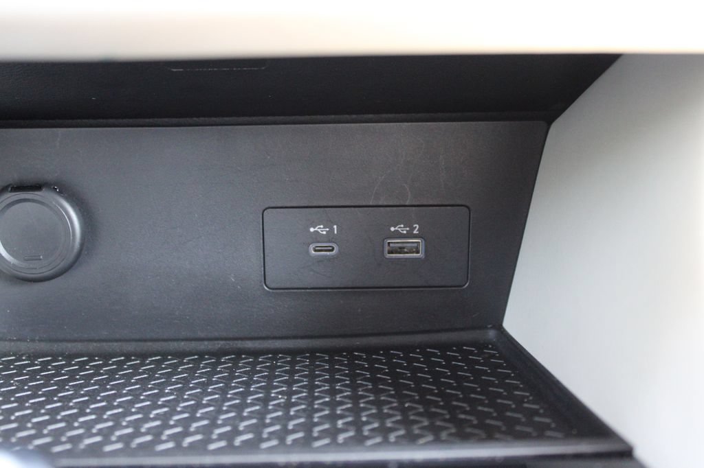 Used 2022 Nissan Pathfinder SL AWD/4WD image 27
