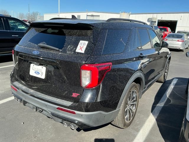 Used 2020 Ford Explorer ST w/ Premium Technology Package image 3