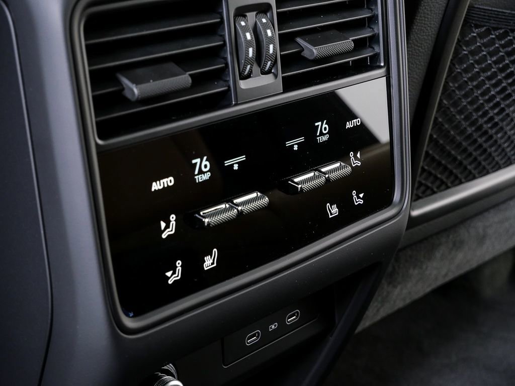 New 2026 Porsche Cayenne image 22