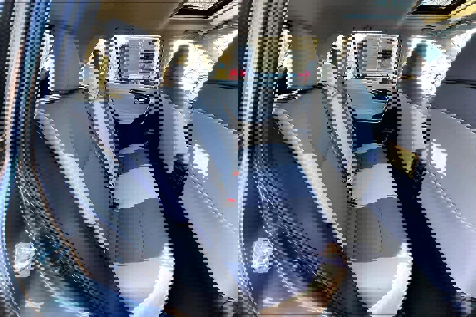 Used 2020 Toyota RAV4 XLE w/ Convenience Package AWD/4WD image 19