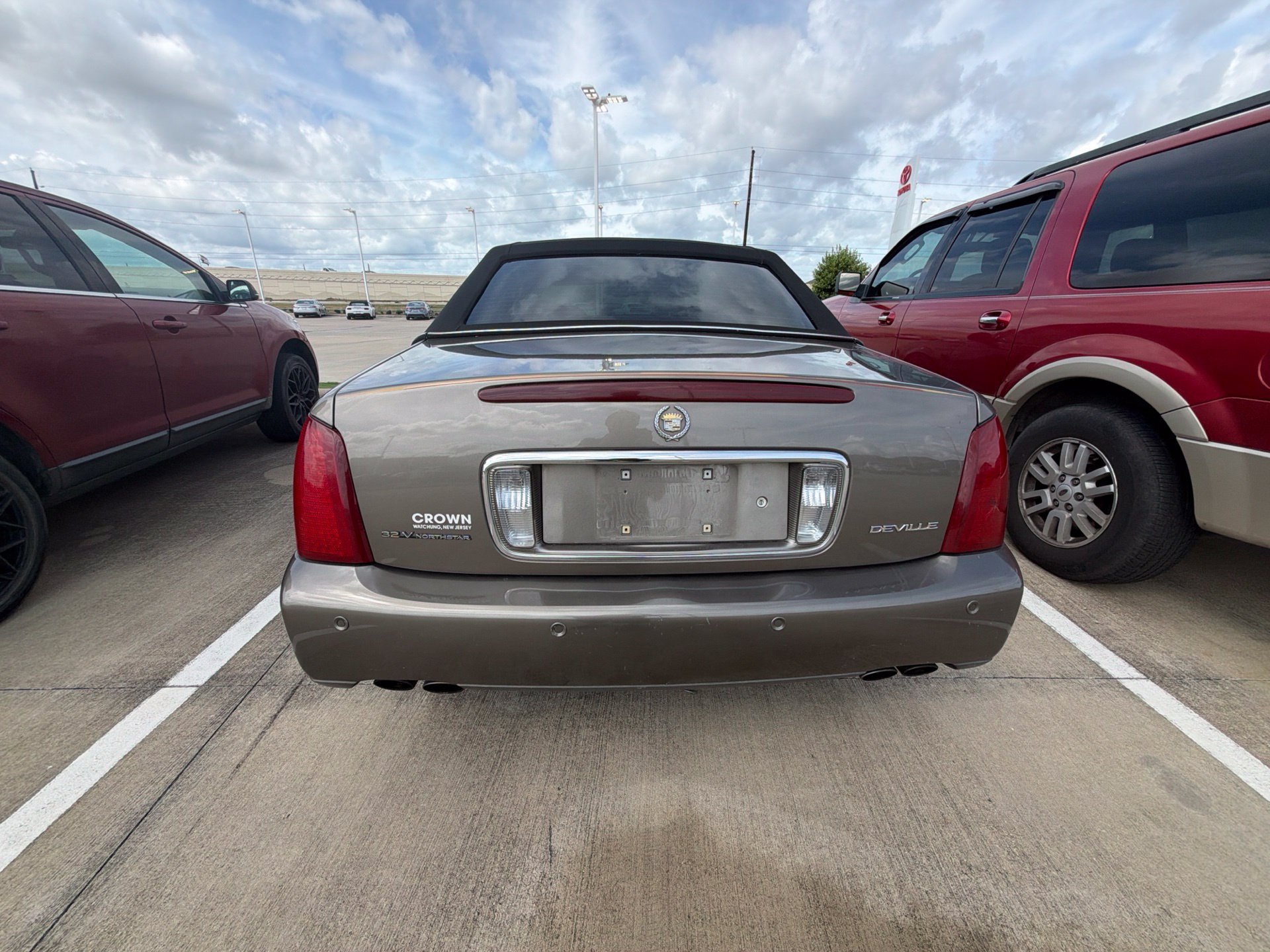 Used 2001 Cadillac De Ville w/ Comfort/Convenience Pkg FWD image 4