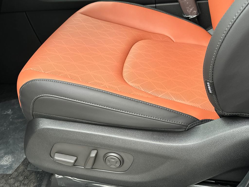 New 2026 Kia Carnival EX image 19