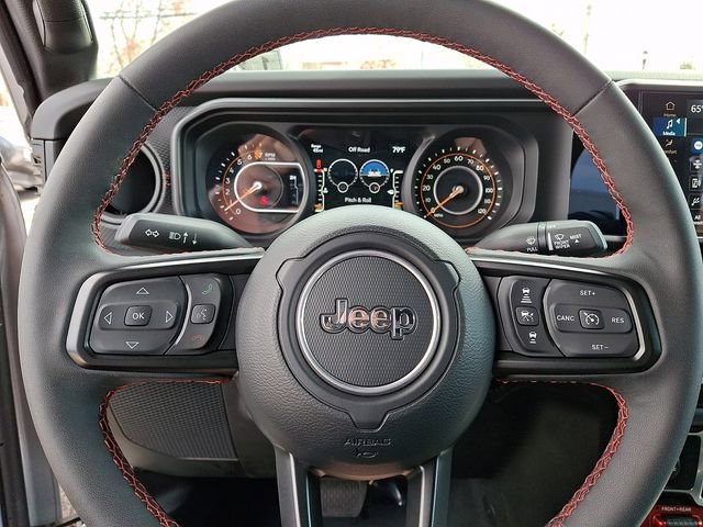 Used 2024 Jeep Gladiator Rubicon AWD/4WD image 21