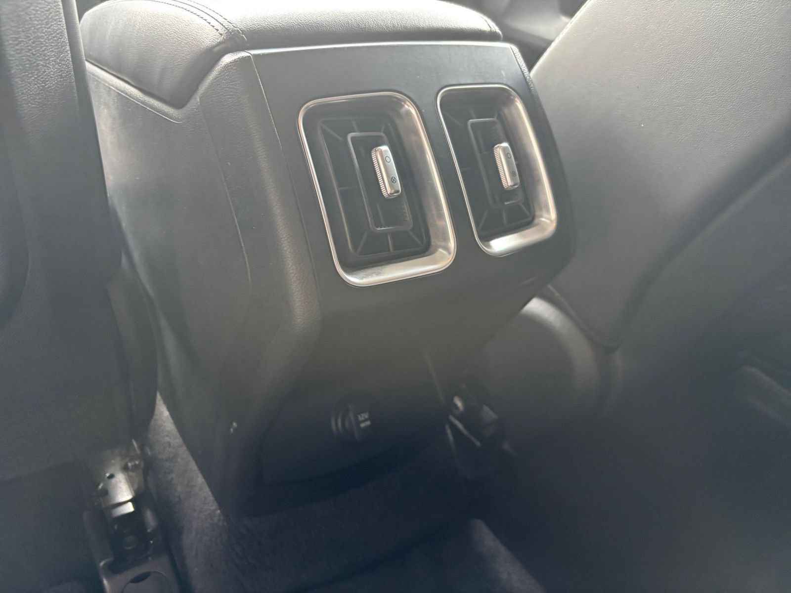 Used 2024 Kia Sorento S FWD image 24