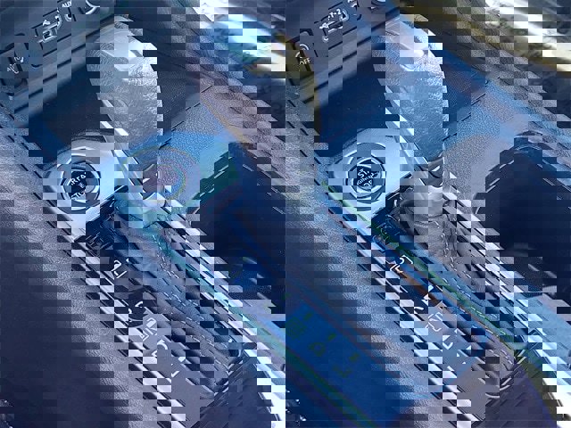 Certified 2025 Nissan Sentra SV image 21