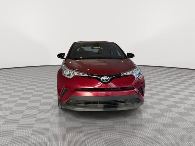 Used 2018 Toyota C-HR XLE image 3
