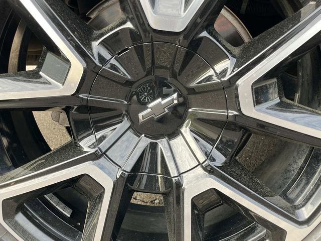 Used 2021 Chevrolet Tahoe RST w/ Luxury Package image 14