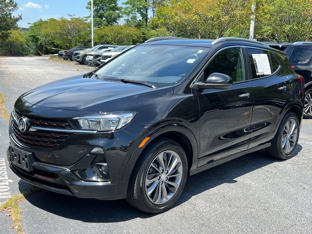 Used 2023 Buick Encore GX Select w/ Sport Touring Package FWD image 3