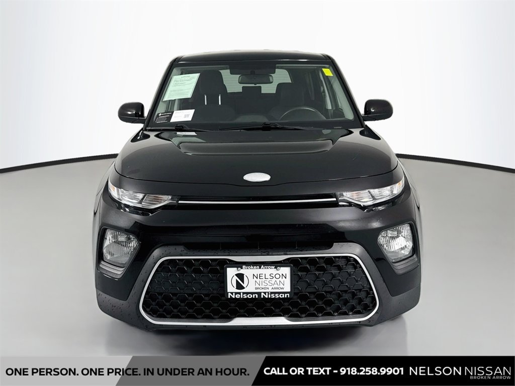 Used 2020 Kia Soul LX FWD image 2
