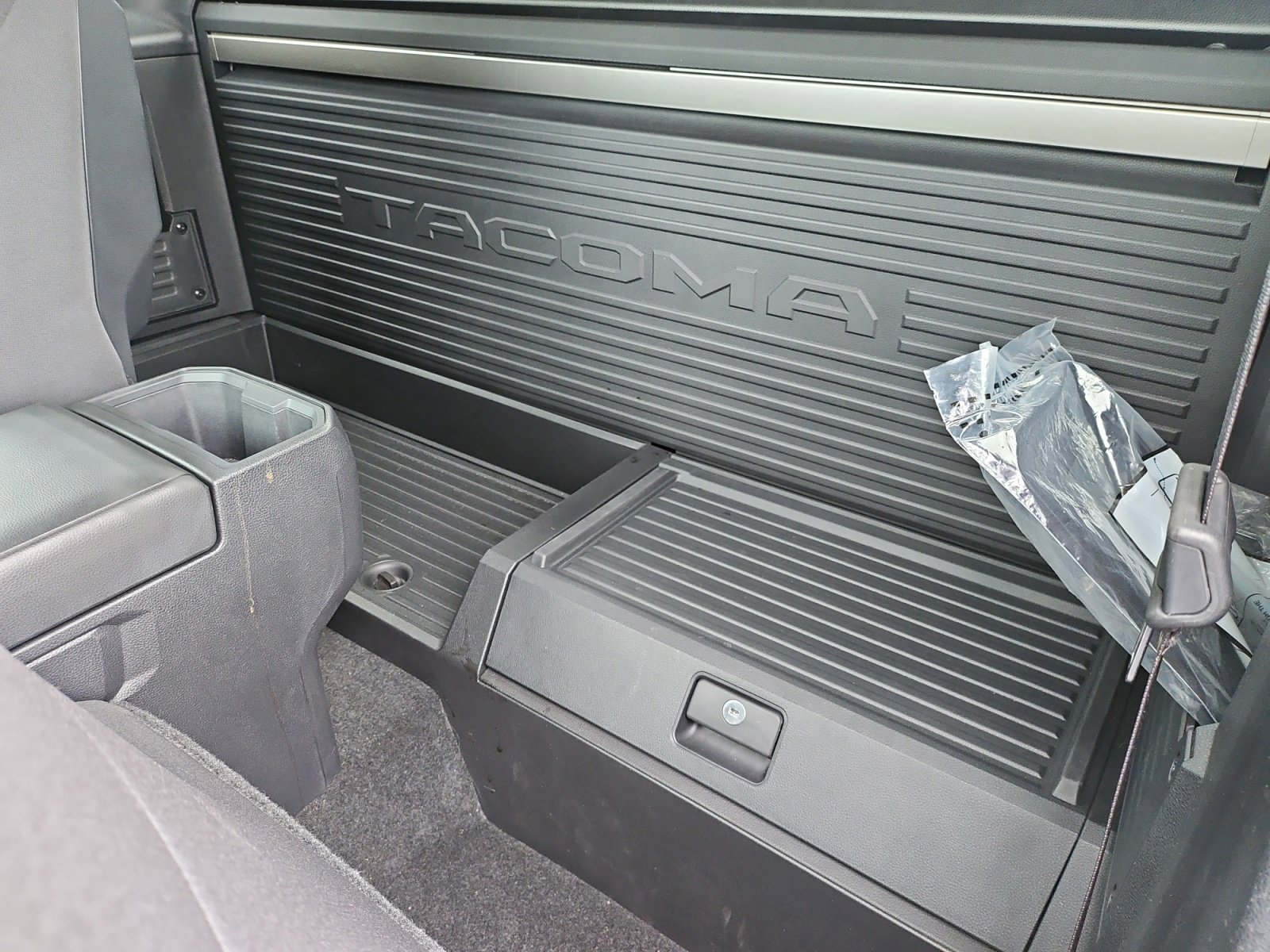 Used 2025 Toyota Tacoma SR w/ Towing Package RWD image 33
