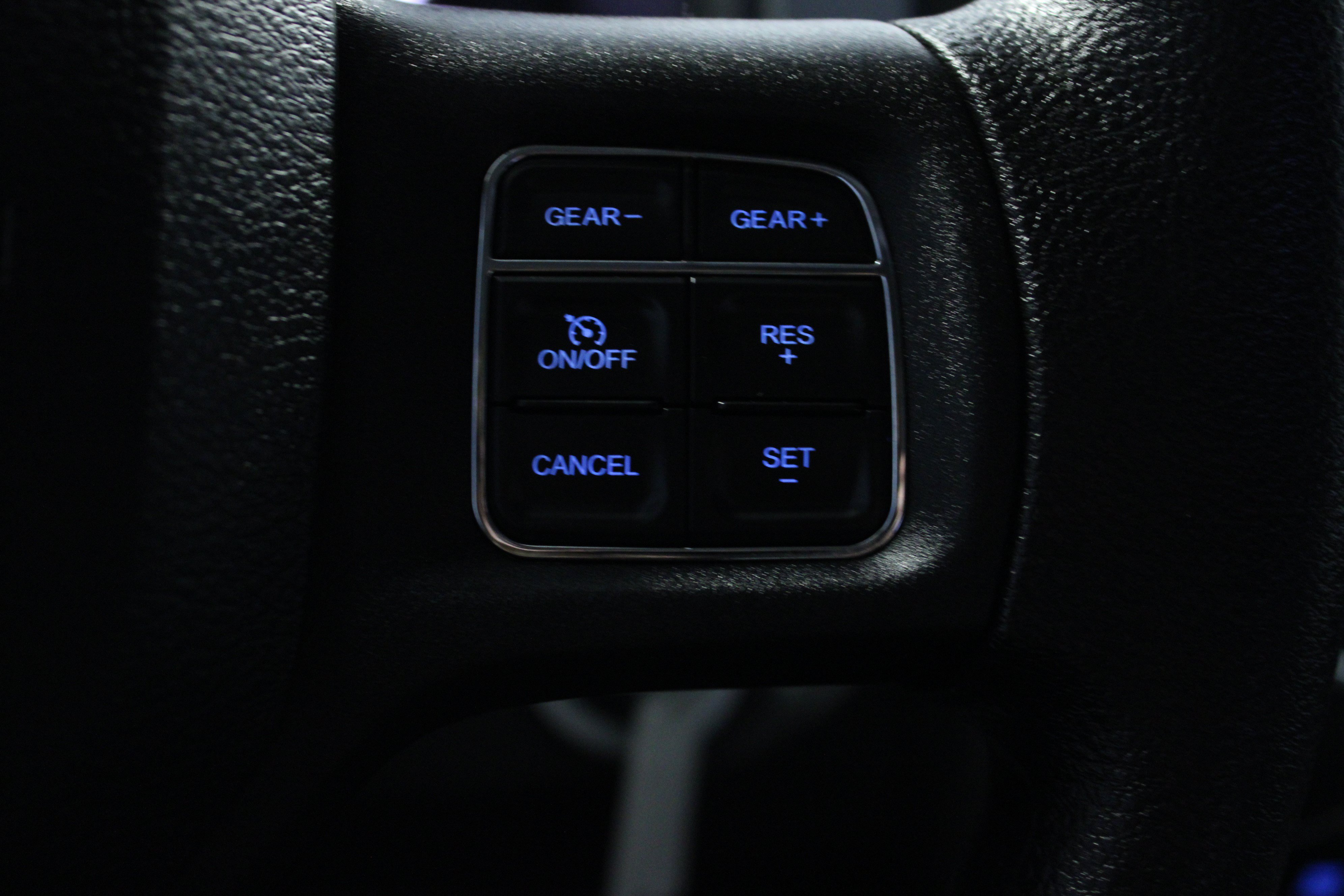 Used 2015 RAM 1500 Express AWD/4WD image 21