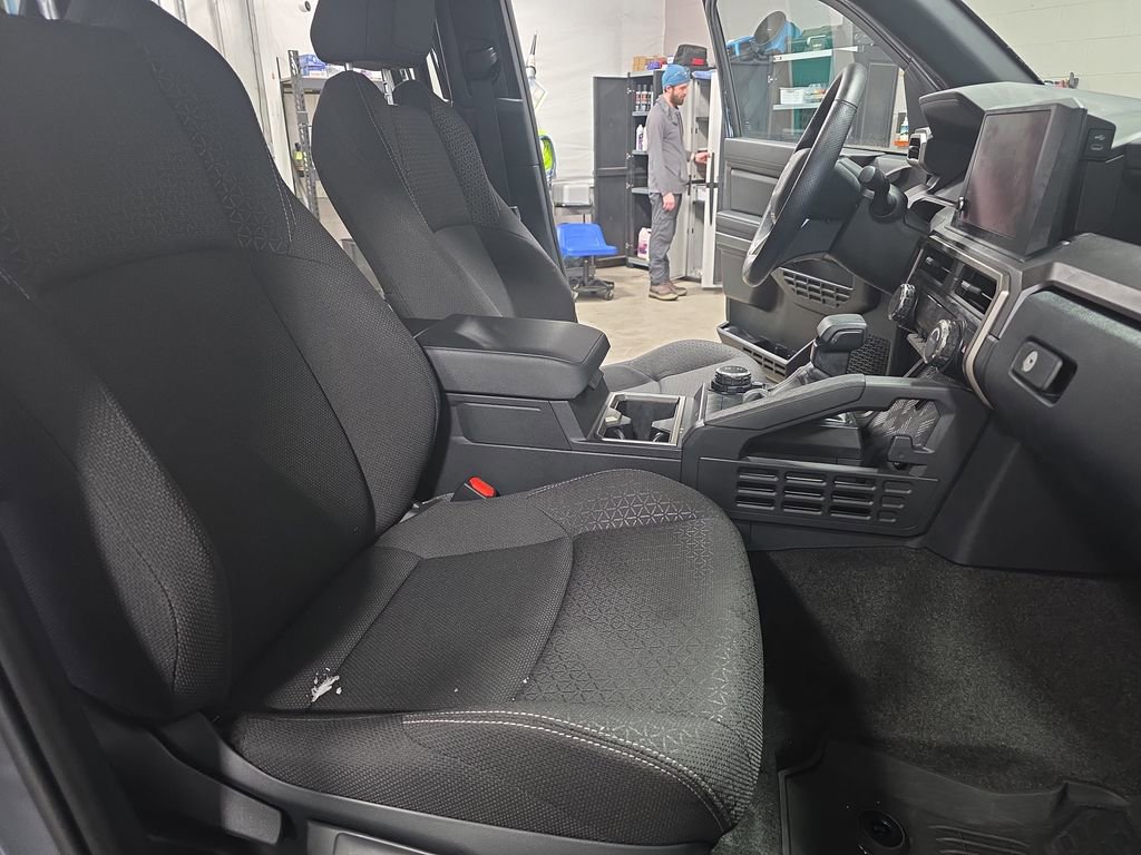 Used 2025 Toyota 4Runner SR5 image 10