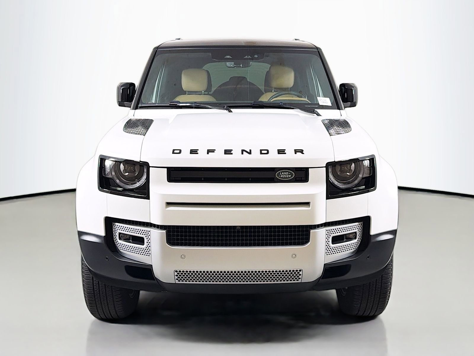 Certified 2025 Land Rover Defender 110 S AWD/4WD image 8