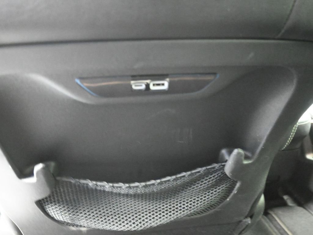 Used 2025 Chrysler Pacifica Limited image 22