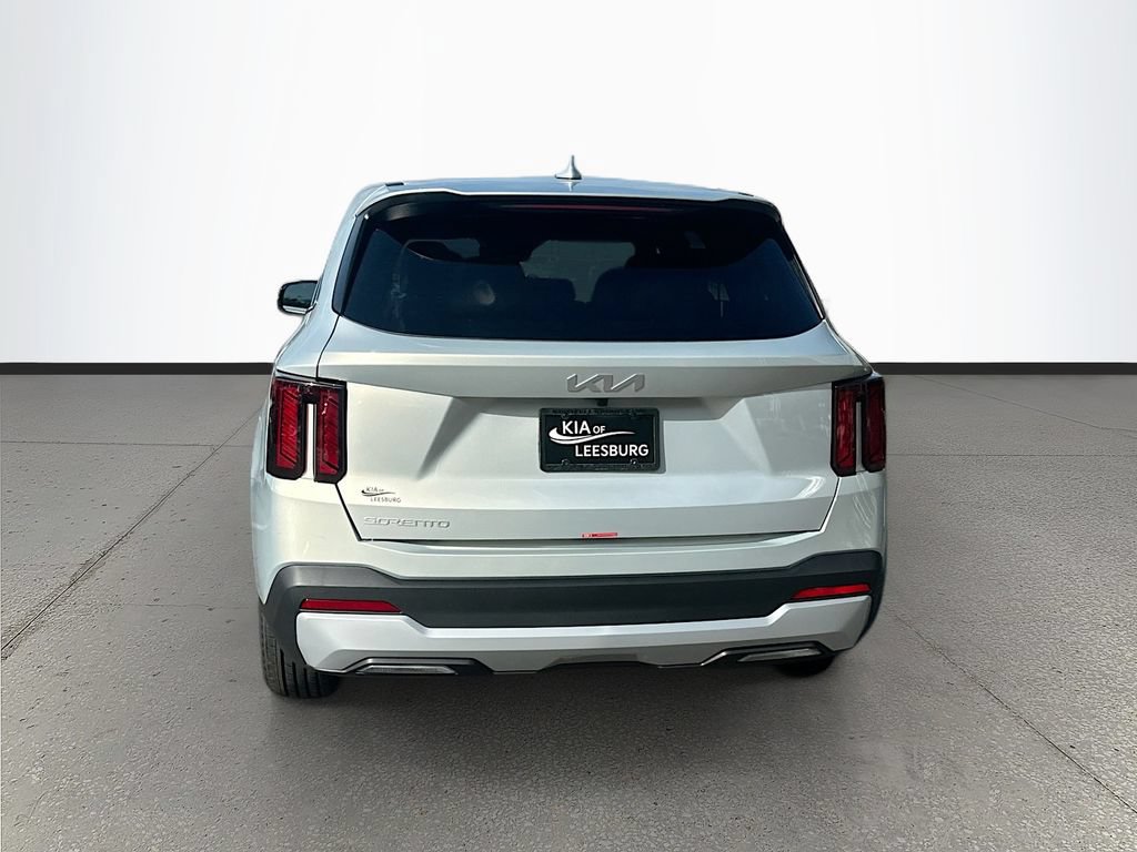 New 2026 Kia Sorento LX FWD image 6