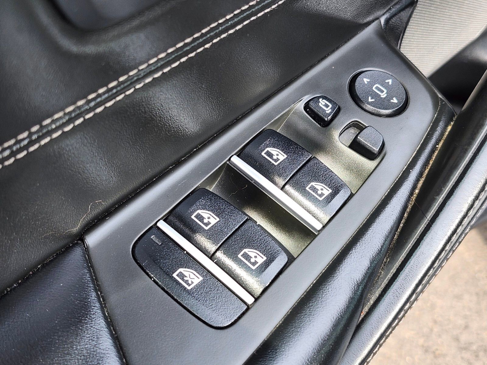 Used 2018 BMW 540i xDrive image 16