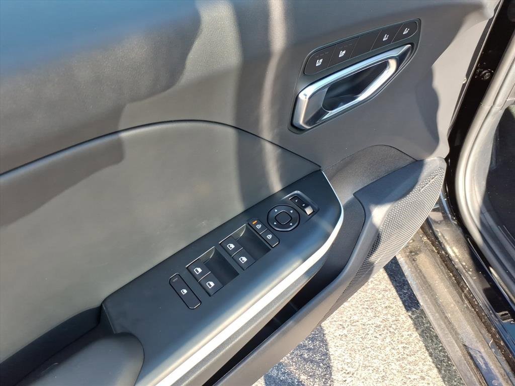 New 2025 Kia K4 GT-Line image 10