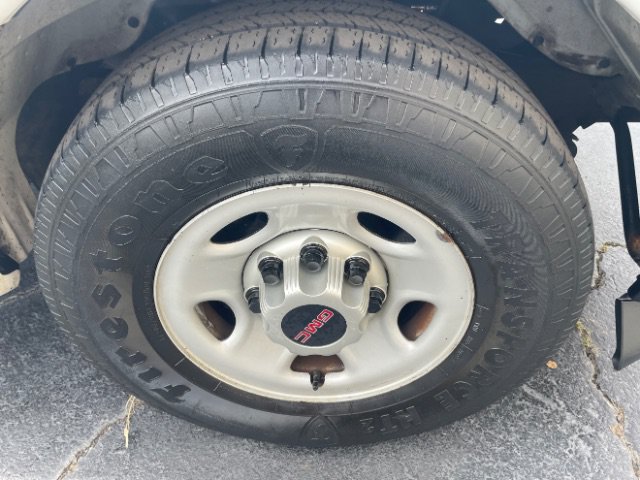 Used 2017 GMC Savana 3500 Extended RWD image 20