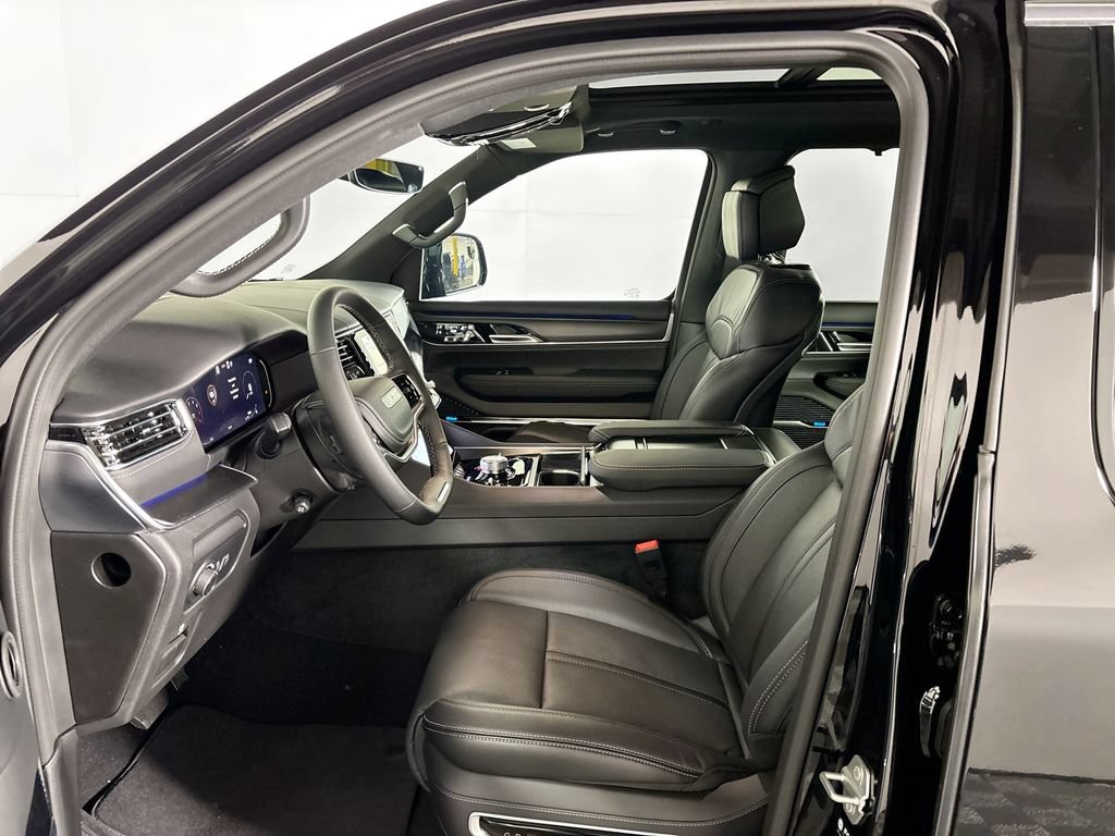 New 2026 Jeep Grand Wagoneer Summit AWD/4WD image 11
