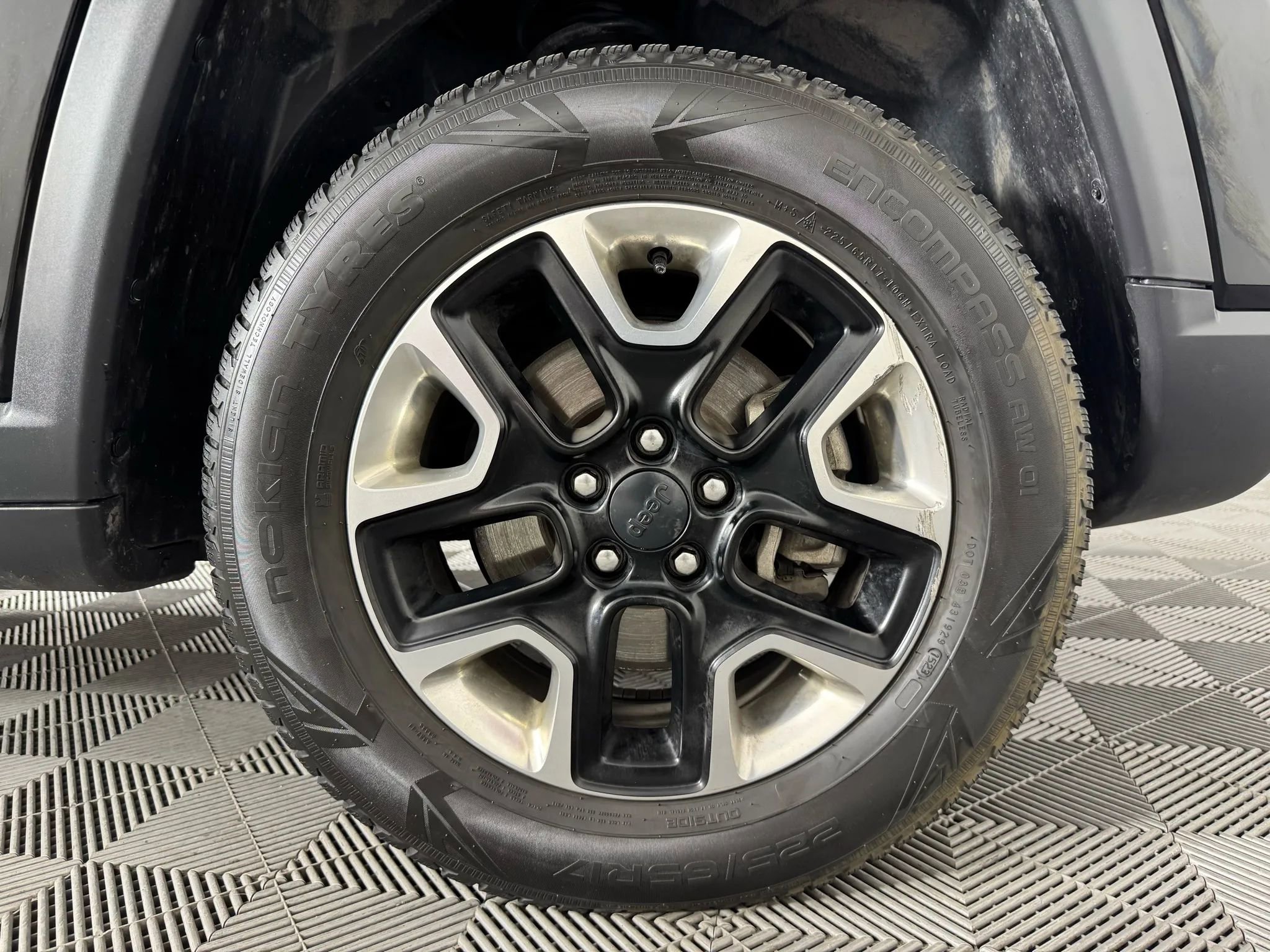 Used 2018 Jeep Compass Trailhawk w/ Leather Interior Group image 48