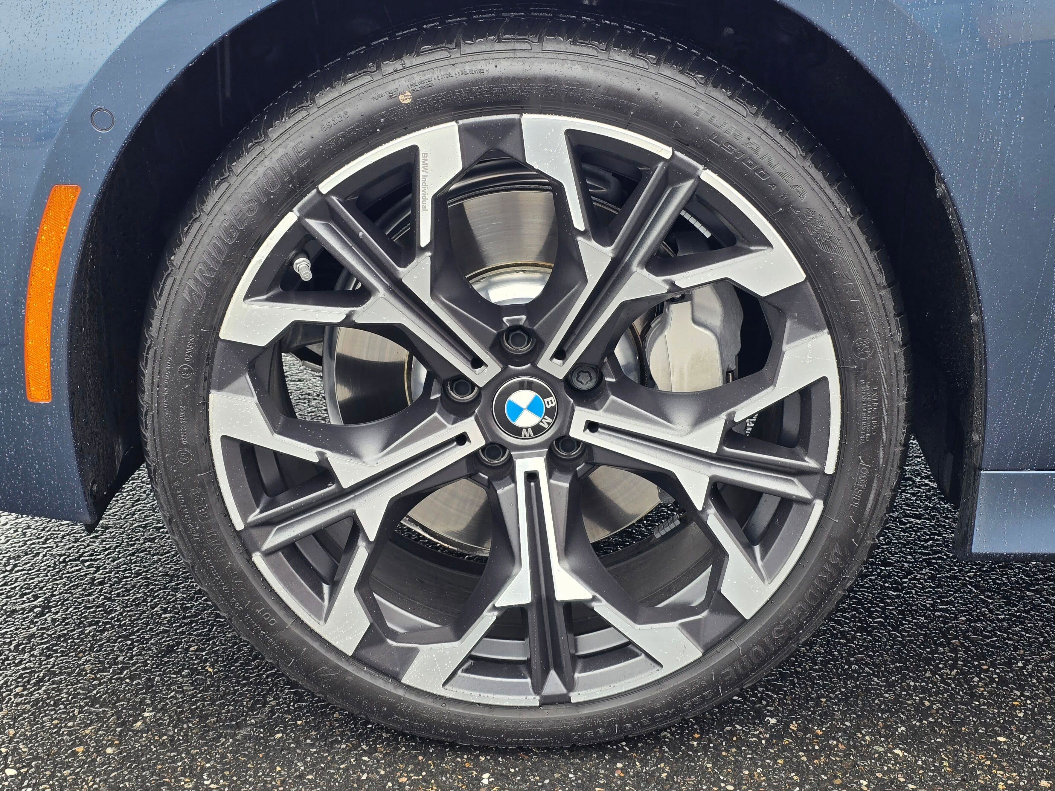 Certified 2025 BMW 330i xDrive Sedan w/ Premium Package image 8