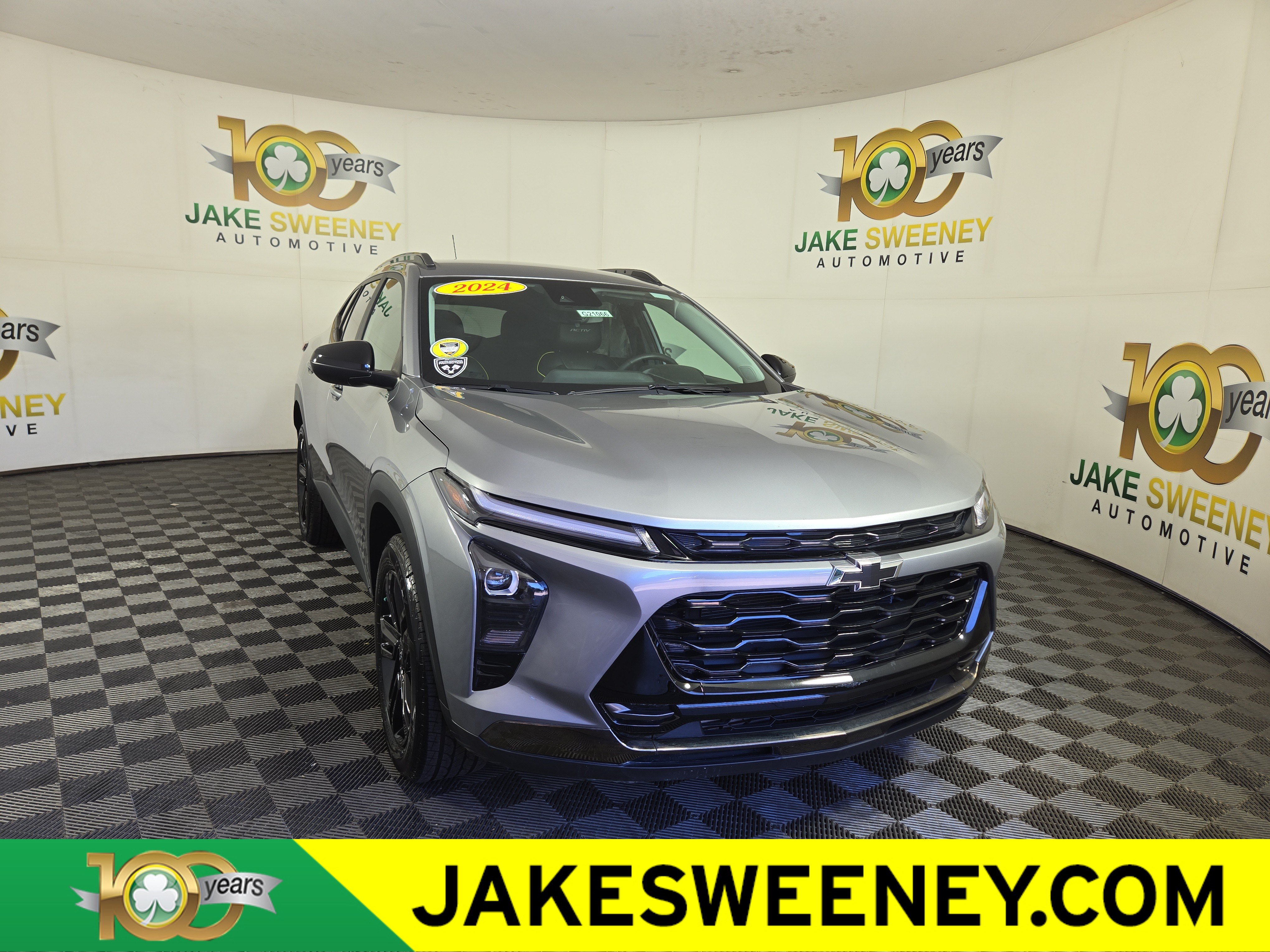 Certified 2024 Chevrolet Trax ACTIV w/ Driver Confidence Package FWD image 1
