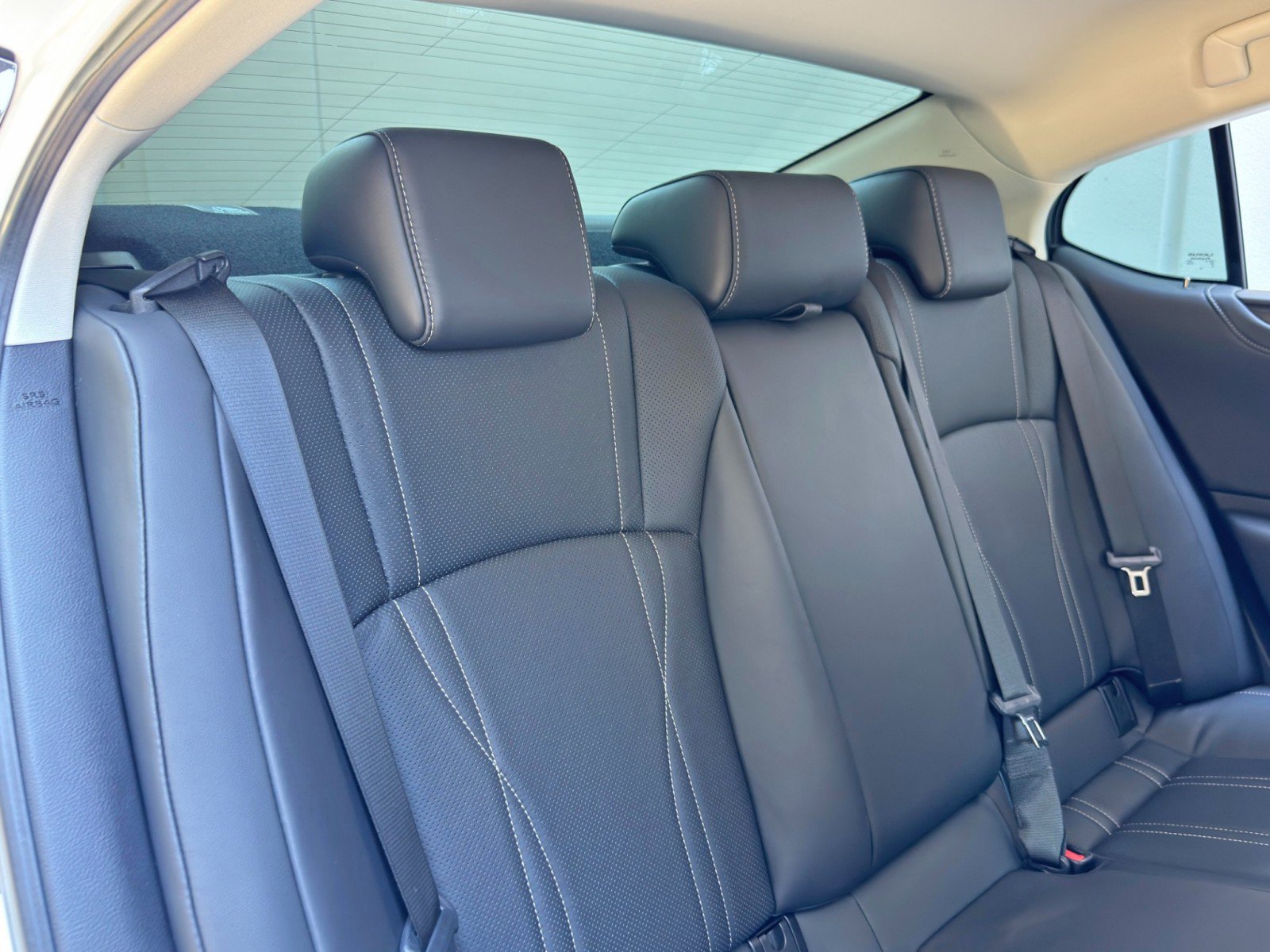 Used 2024 Lexus ES 300h w/ Accessory Package (Z2) FWD image 43