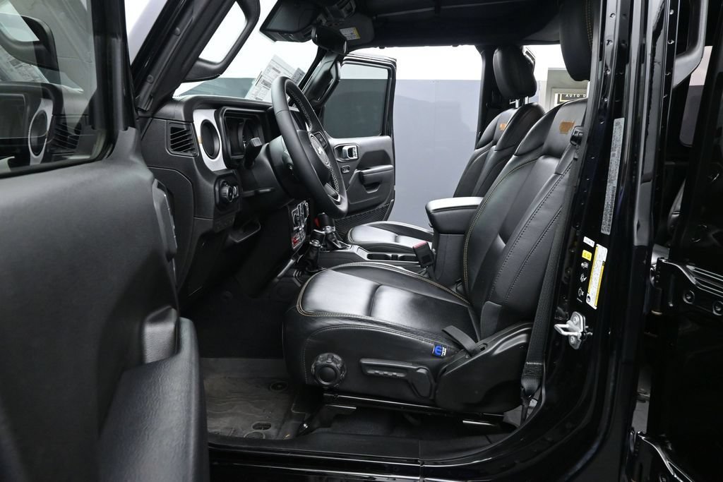 Used 2025 Jeep Wrangler Unlimited Sport AWD/4WD image 10