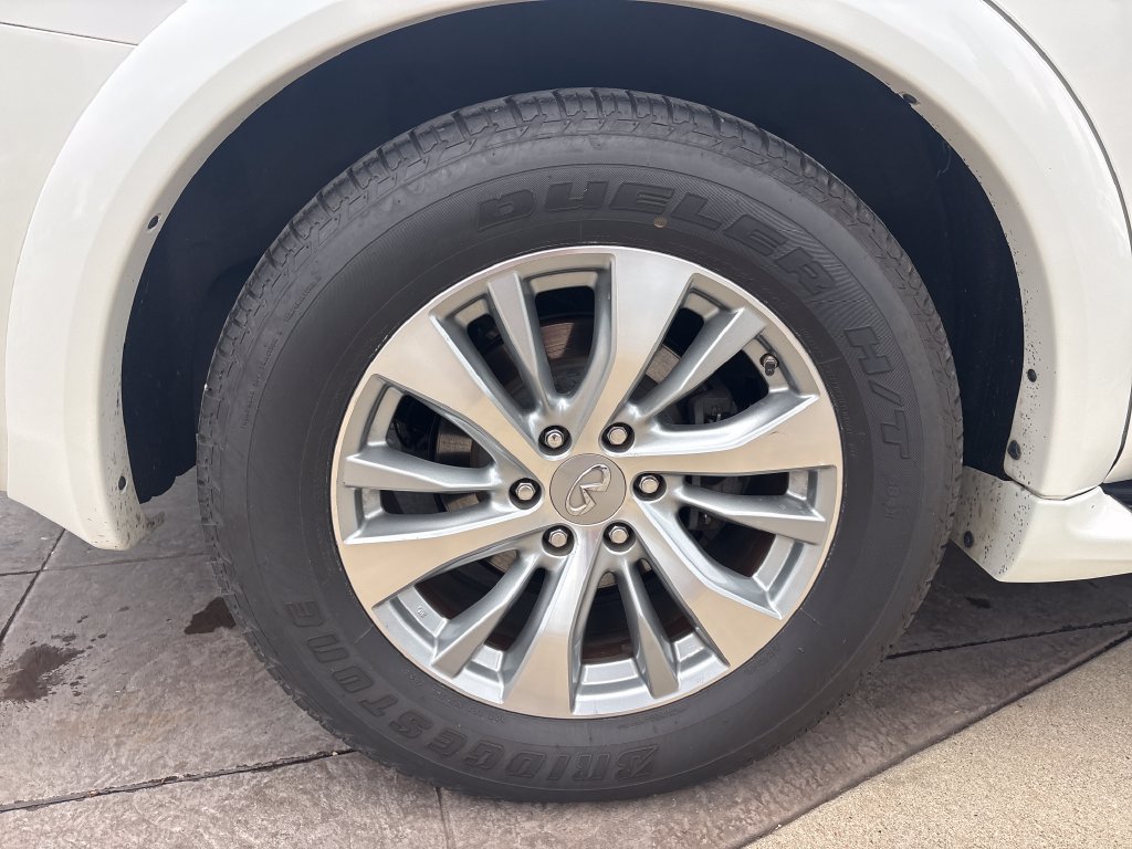 Used 2017 INFINITI QX80 2WD w/ Driver Assistance Package image 14