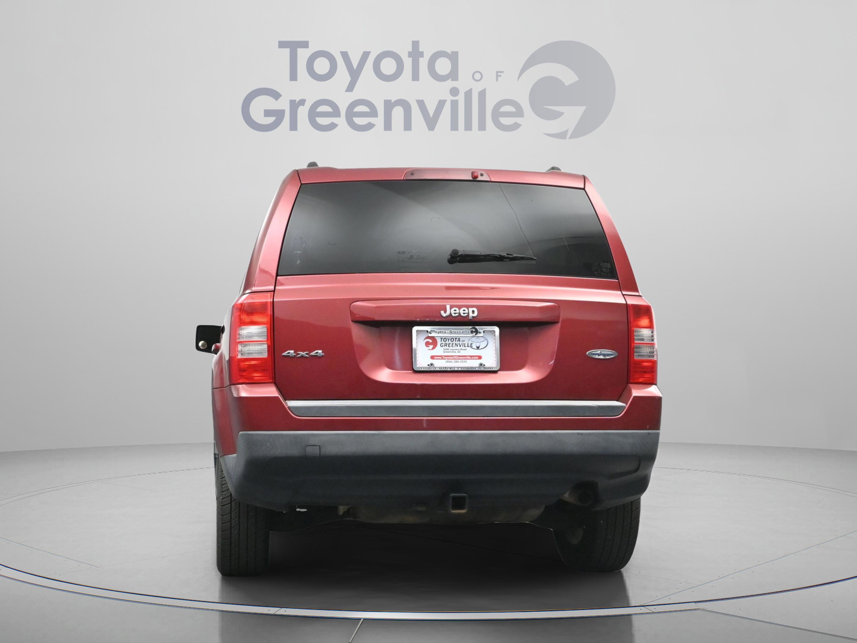 Used 2015 Jeep Patriot High Altitude AWD/4WD image 10