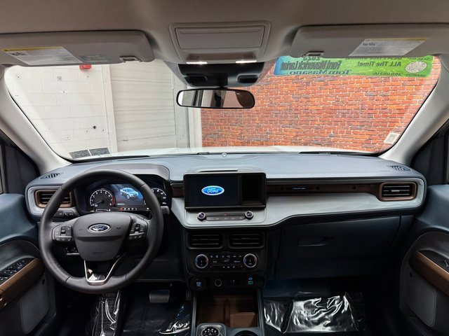 Used 2023 Ford Maverick Lariat w/ Lariat Luxury Package image 12