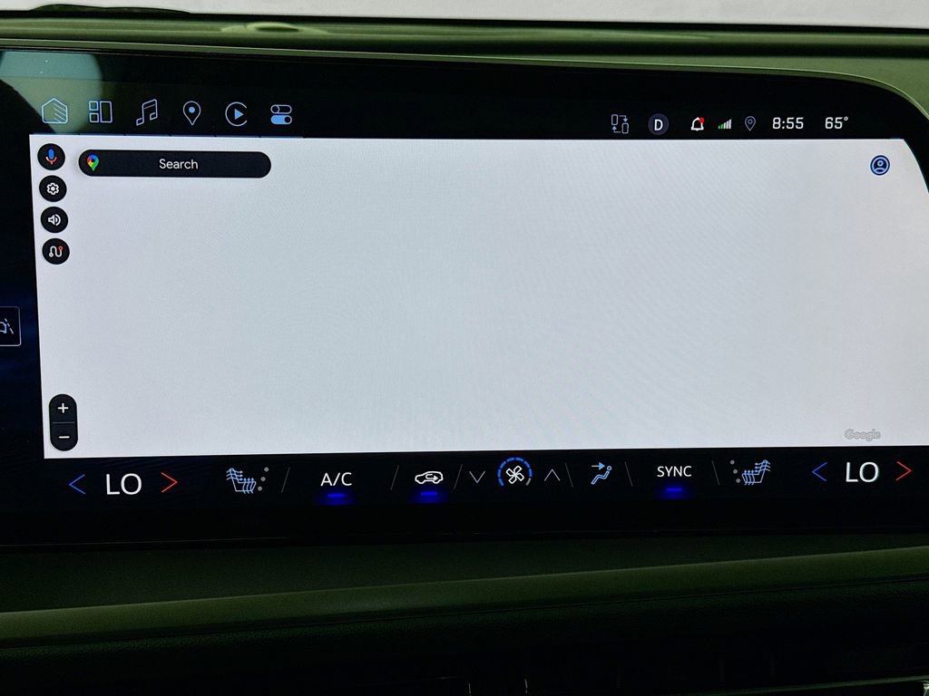 Used 2025 Chevrolet Traverse LT image 15