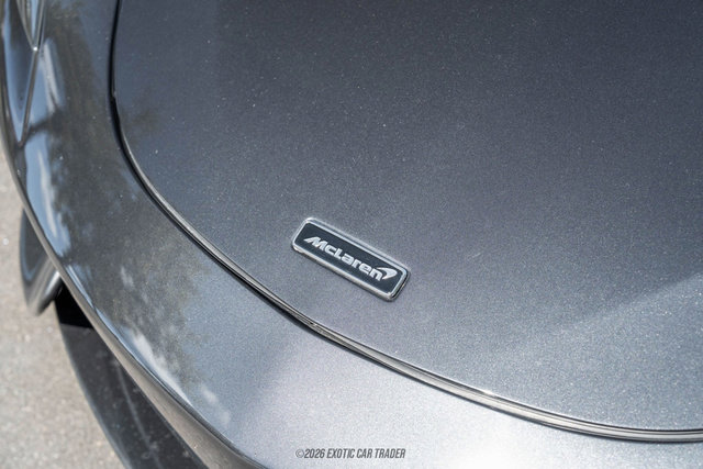 Used 2018 McLaren 570S Spider image 47