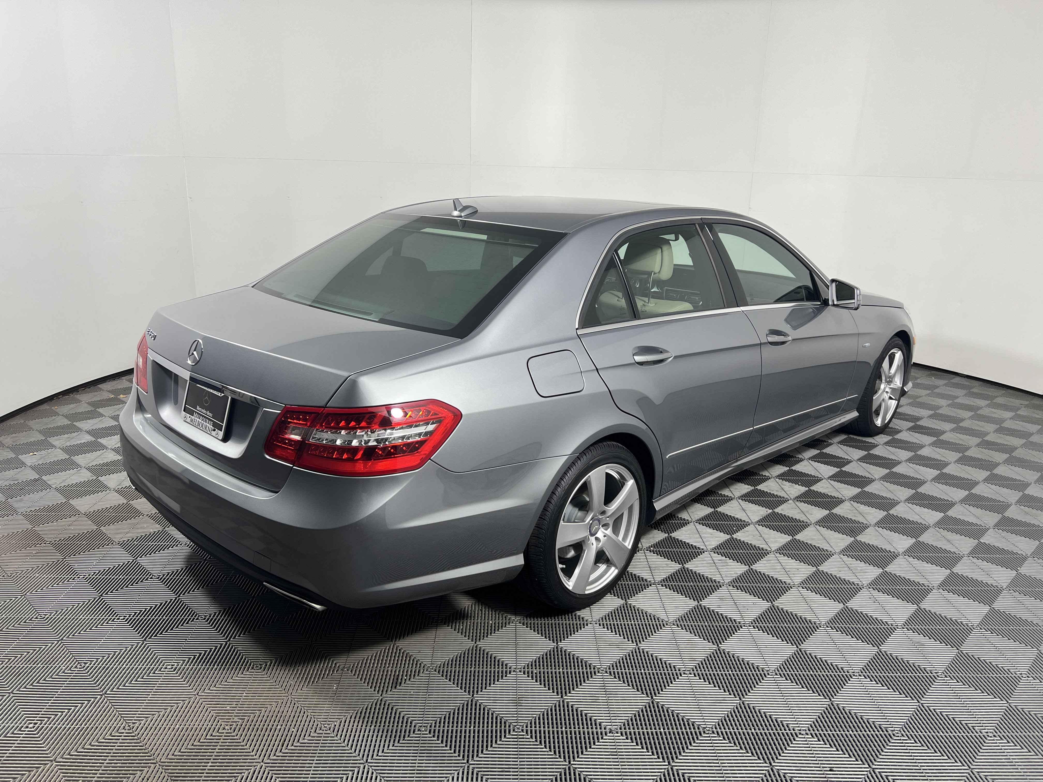 Used 2012 Mercedes-Benz E 350 Sedan image 5
