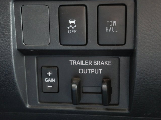 Used 2019 Toyota Tundra SR5 w/ SR5 Upgrade Package AWD/4WD image 24