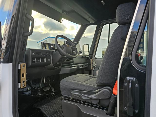 New 2025 Chevrolet Brightdrop 400 w/ Battery Pack, Max Range AWD/4WD image 20