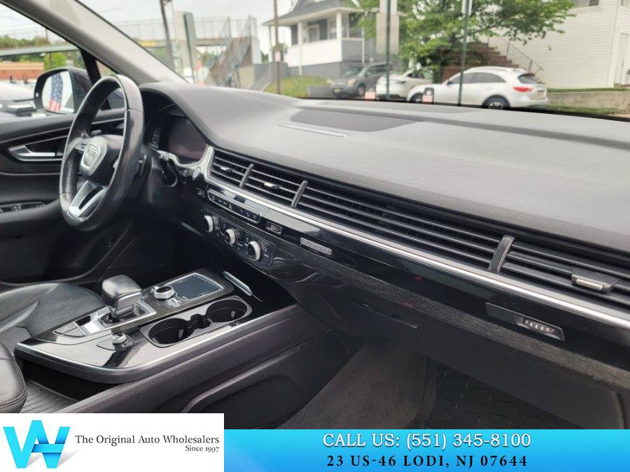 Used 2018 Audi Q7 3.0T Premium Plus w/ Premium Plus Package AWD/4WD image 17