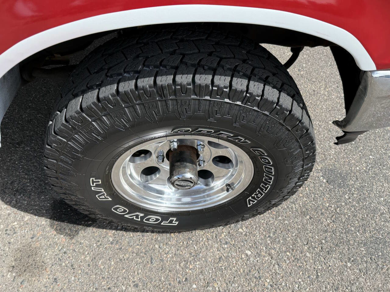 Used 1996 Ford Bronco XLT image 13