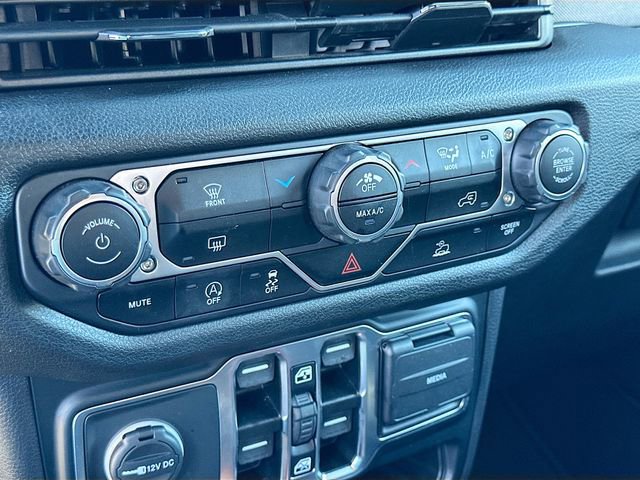 Used 2024 Jeep Wrangler Sport S image 15