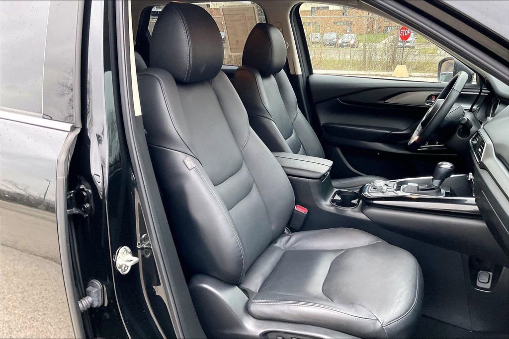 Used 2022 MAZDA CX-9 Touring image 7