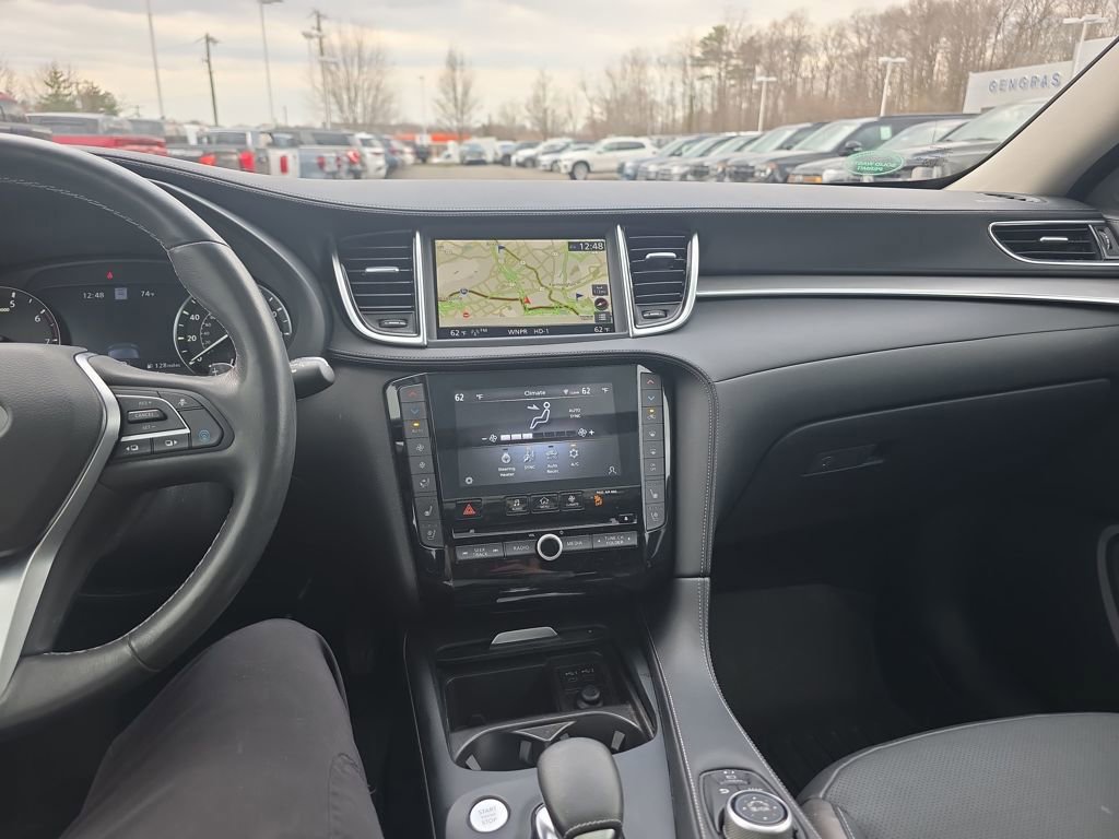 Used 2021 INFINITI QX50 Sensory image 30