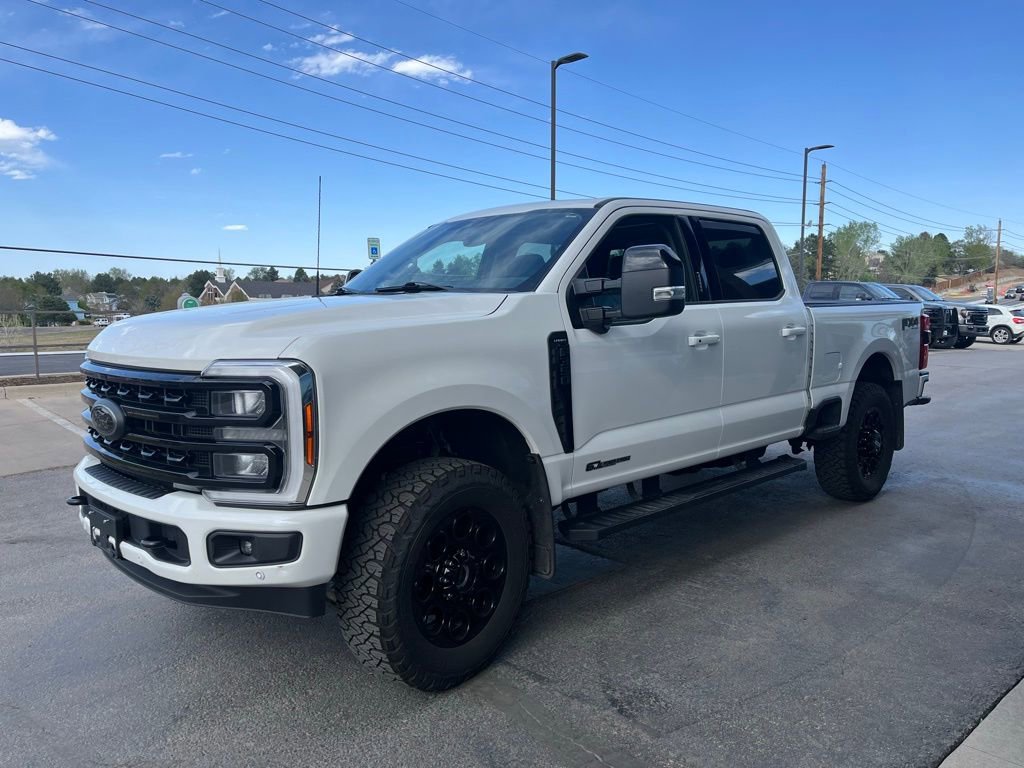 Used 2023 Ford F350 Lariat w/ Lariat Ultimate Package AWD/4WD image 3