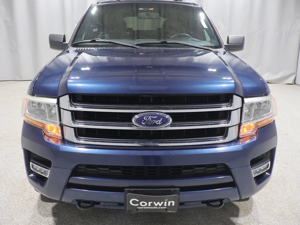 Used 2017 Ford Expedition XLT w/ Equipment Group 202A AWD/4WD image 8